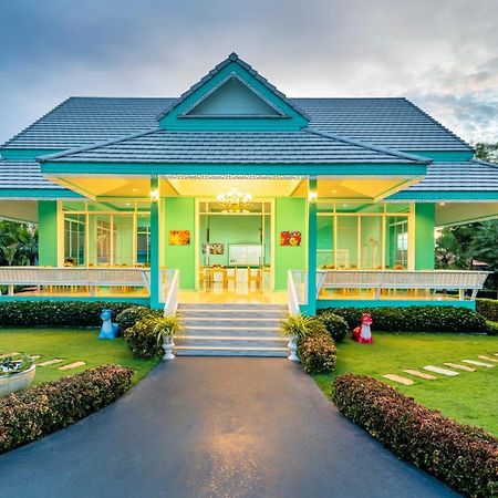 Napasawan Resort Ban Khanong Phra Tai Exterior photo