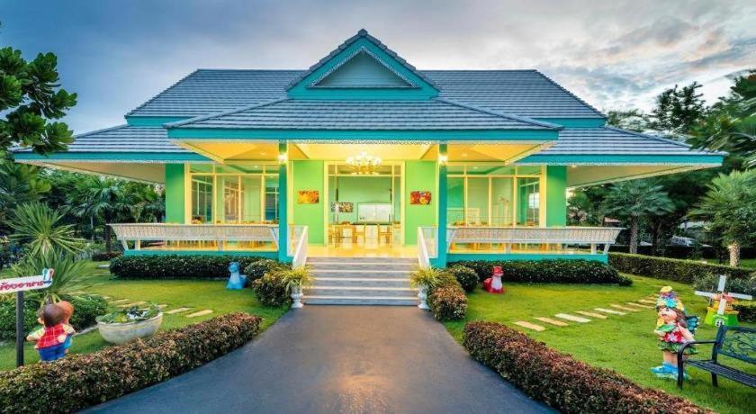 Napasawan Resort Ban Khanong Phra Tai Exterior photo