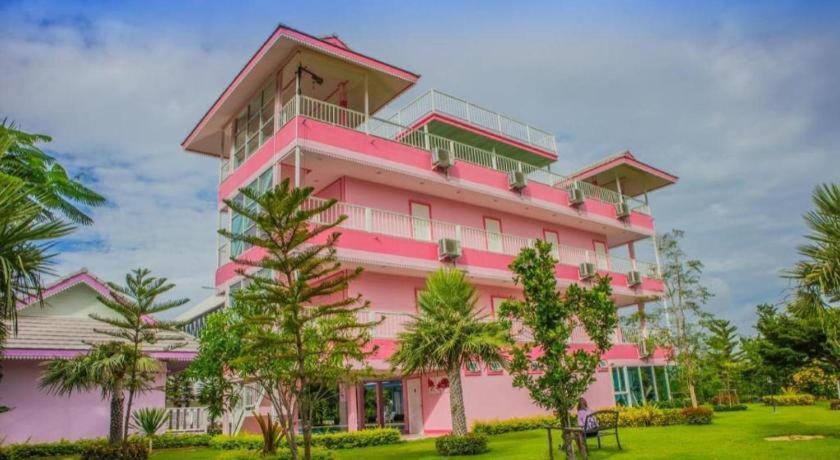 Napasawan Resort Ban Khanong Phra Tai Exterior photo